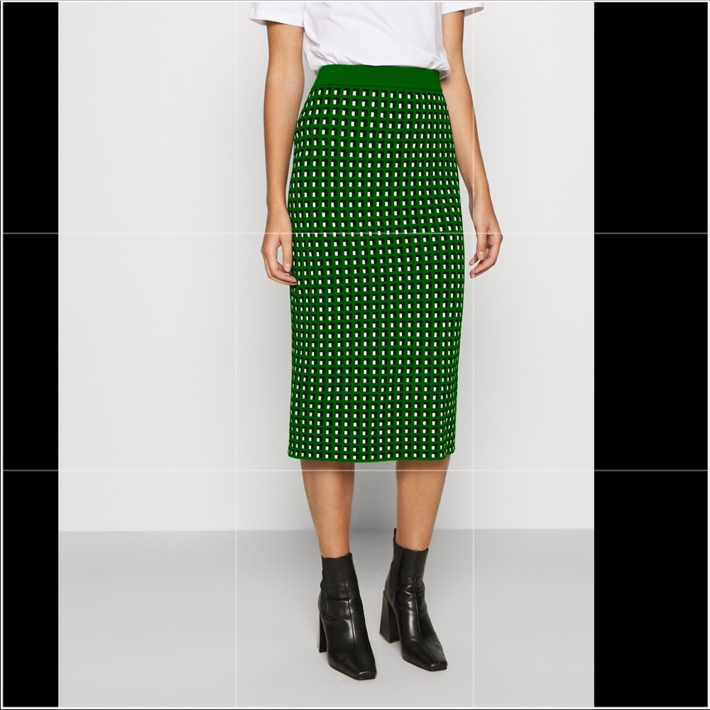 Green Geometric Print Banana Republic knit skirt